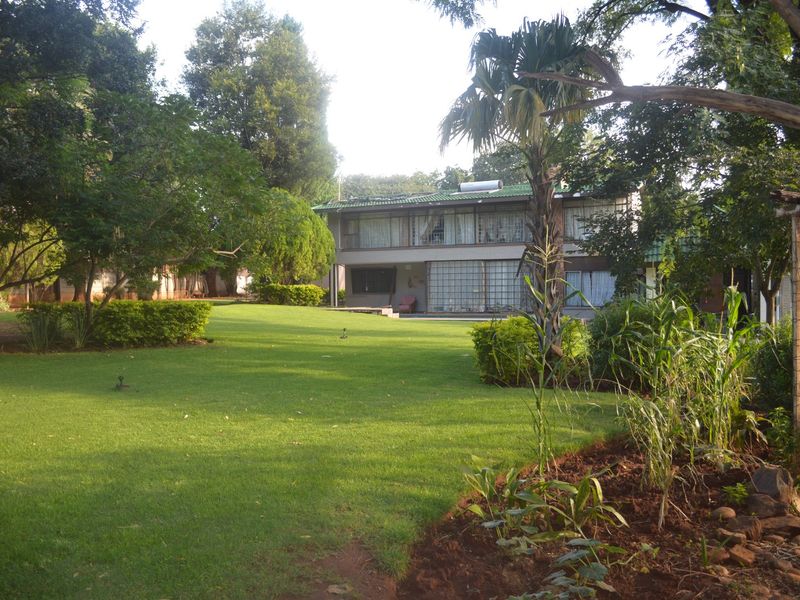 This architectural masterpiece is proudly located in the prime residence of Wilkoppies and is calling your name!! - Photo 8