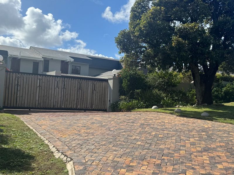 Spacious & Versatile Townhouse in Secure Signal Hill Estate – Exceptional Value - Photo 3