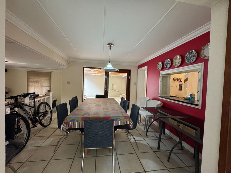 Spacious & Versatile Townhouse in Secure Signal Hill Estate – Exceptional Value - Photo 5