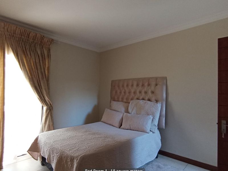 4 Bedroom Double-Storey Home for Sale – Savannah Hills Estate, Midrand - Photo 4