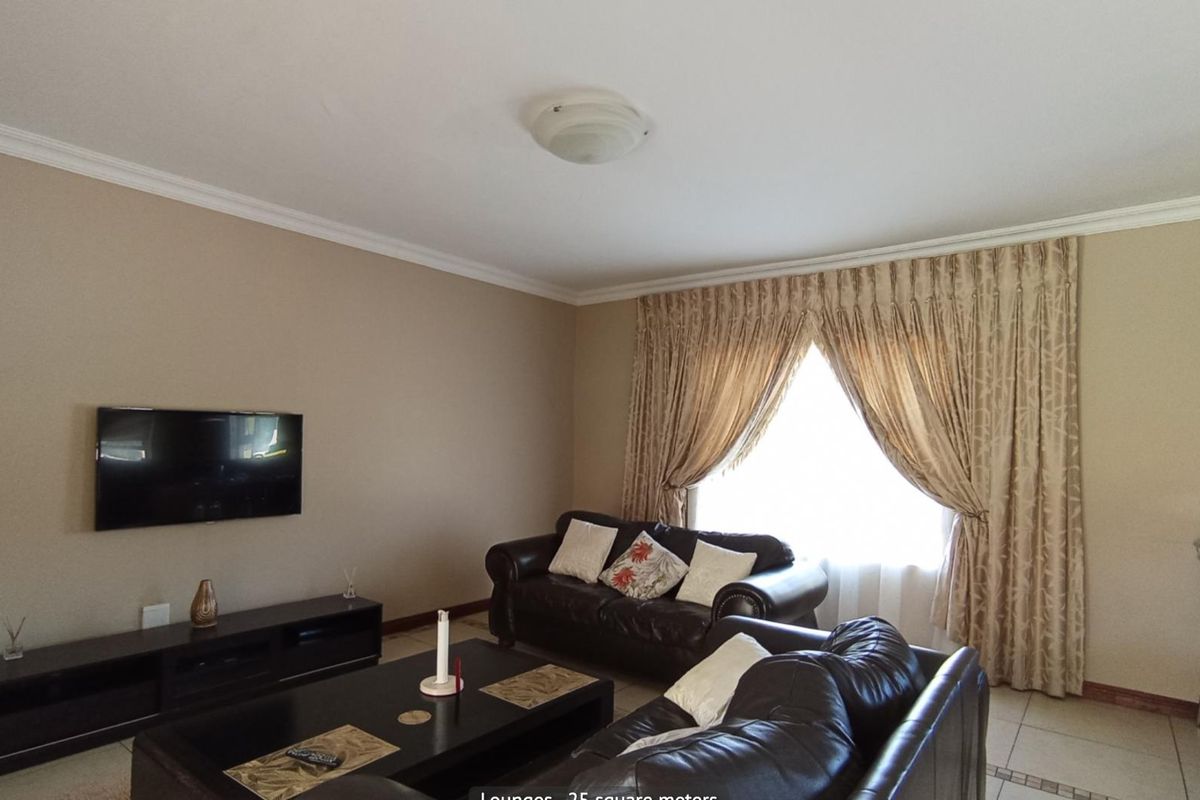 4 Bedroom Double-Storey Home for Sale – Savannah Hills Estate, Midrand - Photo 5