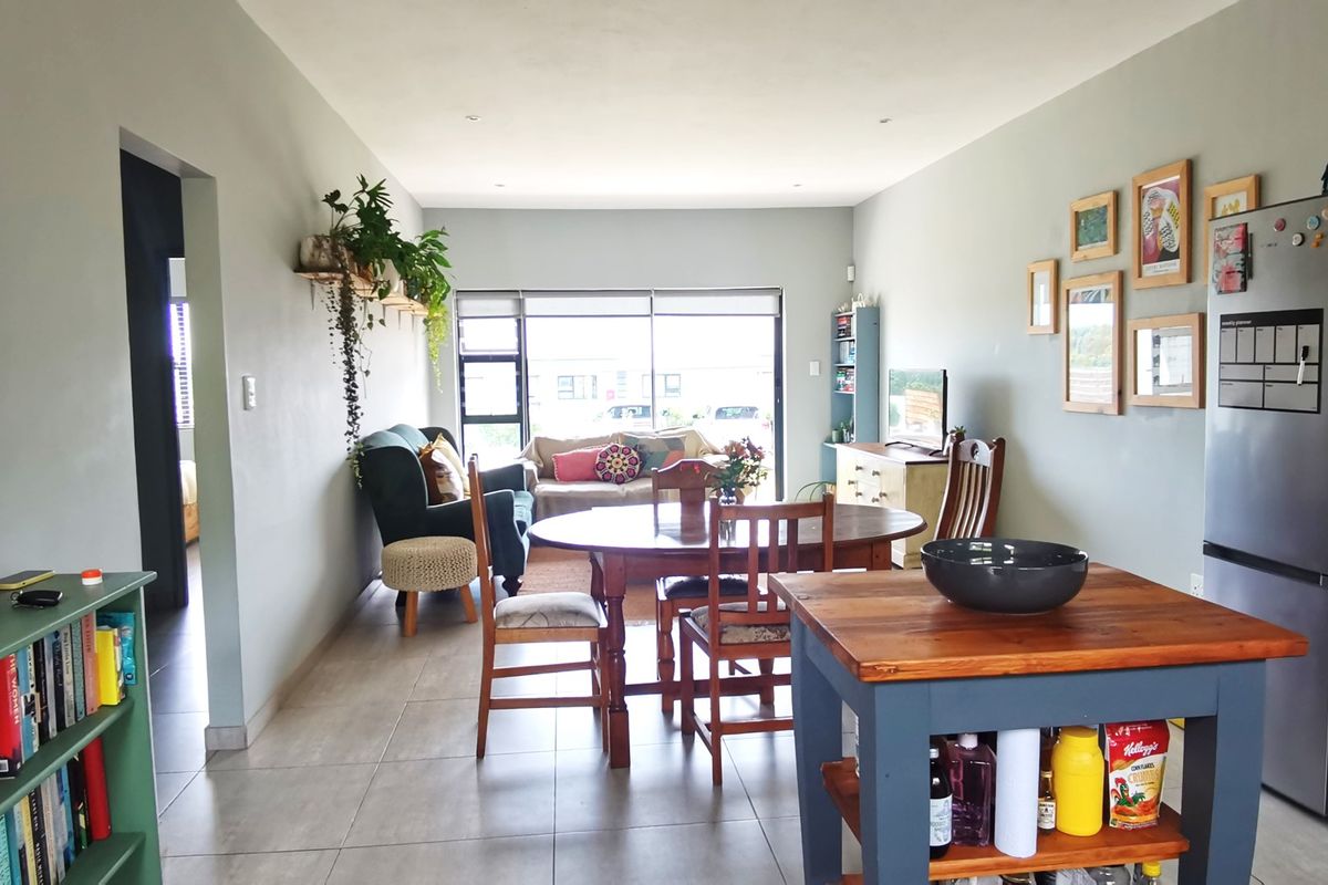 Large 2 Bed 2 Bath Ground Floor Apartment - Photo 4
