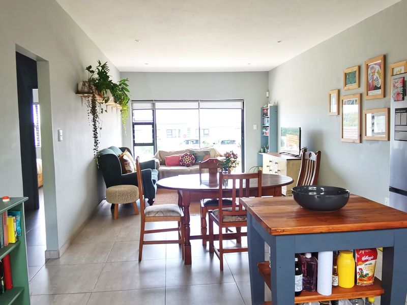 Large 2 Bed 2 Bath Ground Floor Apartment - Photo 4