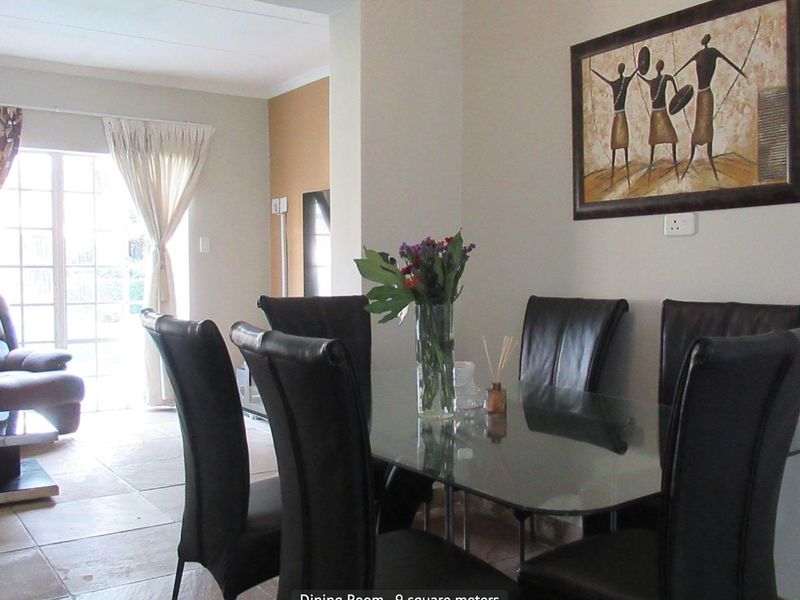 4 Bedroom House for Sale in Blairgowrie - Photo 4