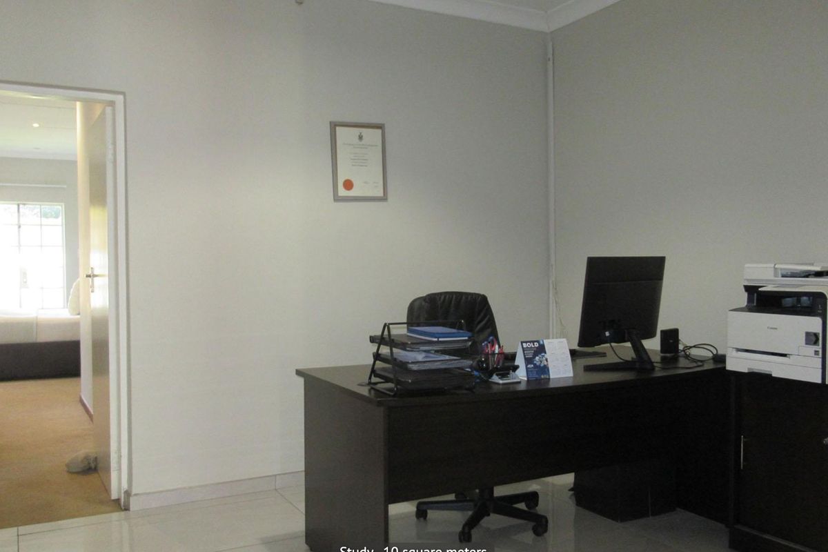 4 Bedroom House for Sale in Blairgowrie - Photo 5