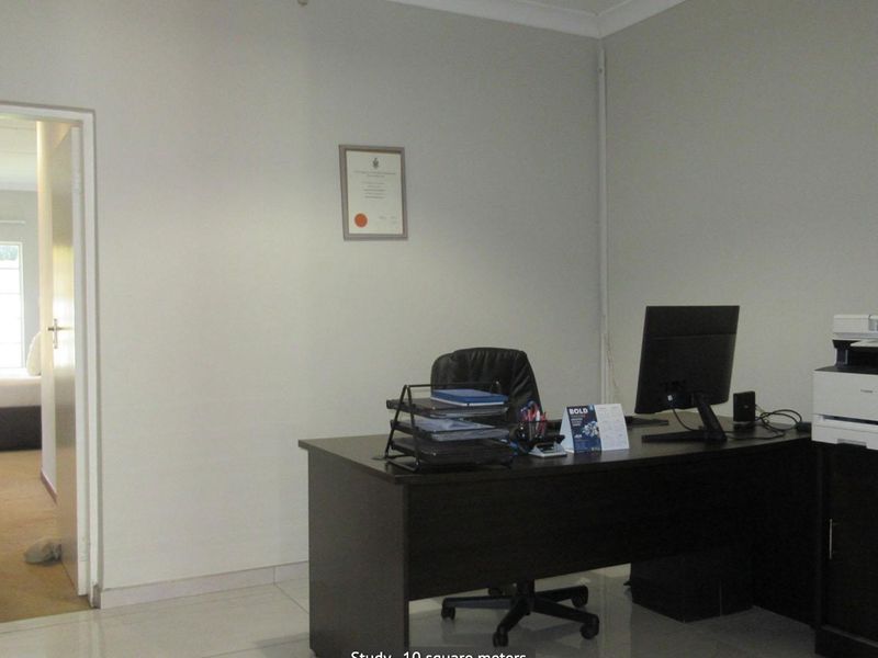 4 Bedroom House for Sale in Blairgowrie - Photo 5