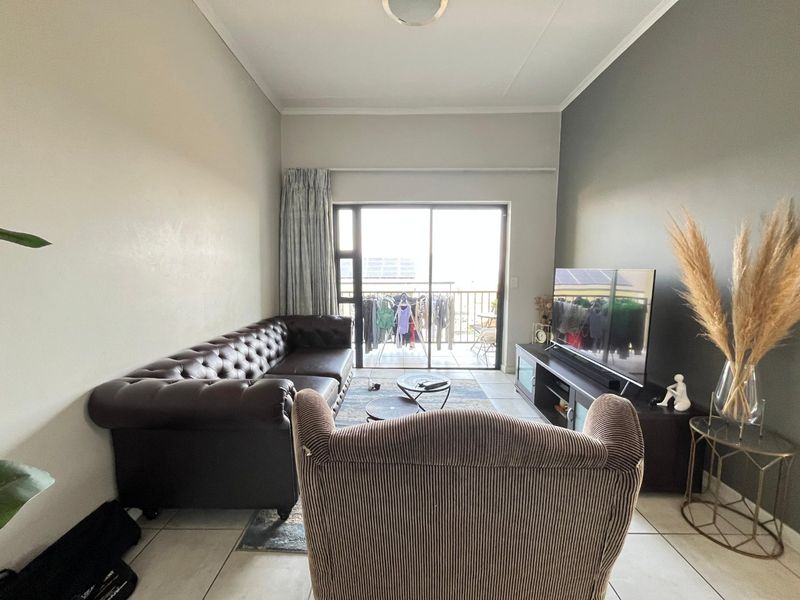 2 Bedroom Apartment to Rent  - Photo 9