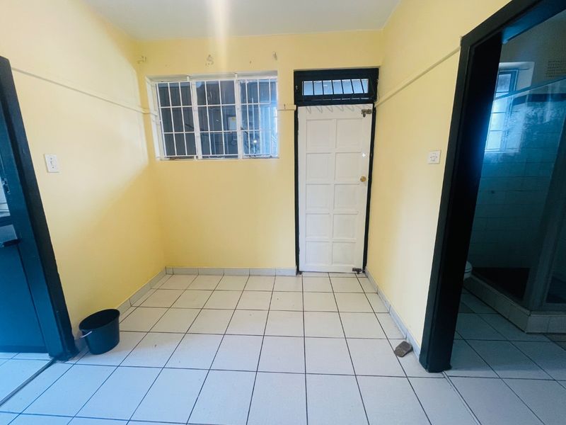 1,5 bedroom flat to rent in Glenwood - Photo 3