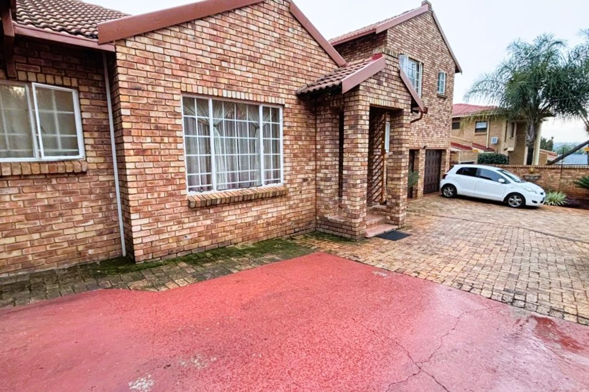 5-Bedroom Family Dream – Unmatched Value at R2 395 000! - Photo 2