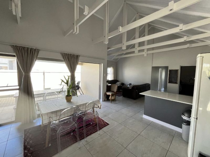 Blue Mountain Village family home I George - Photo 3