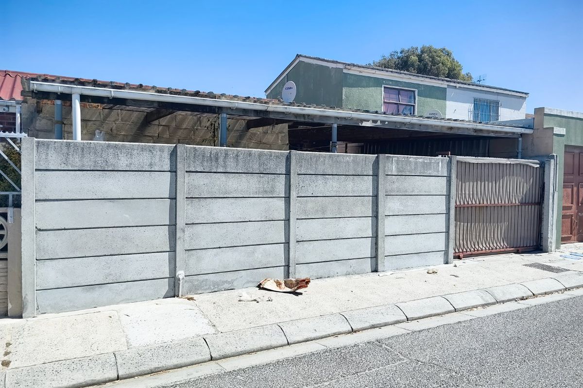 3 bedroom gem in cul-de-sac - Photo 2