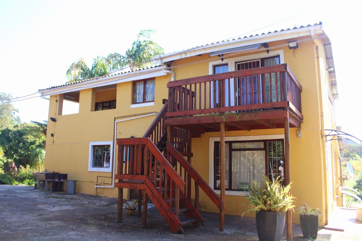 Income-Generating Smallholding | Multiple Units & Commercial Use | Port Edward - Photo 2