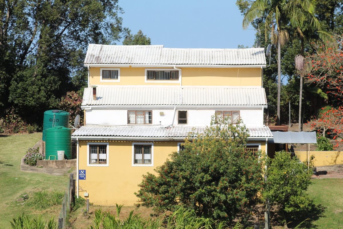 Income-Generating Smallholding | Multiple Units & Commercial Use | Port Edward - Photo 4