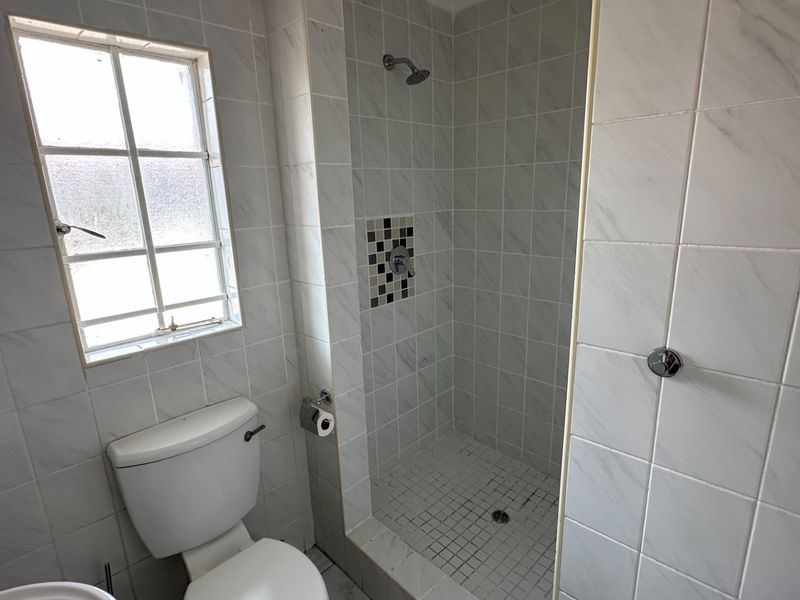 Modern 2-Bedroom Home in Secure Complex - Photo 7