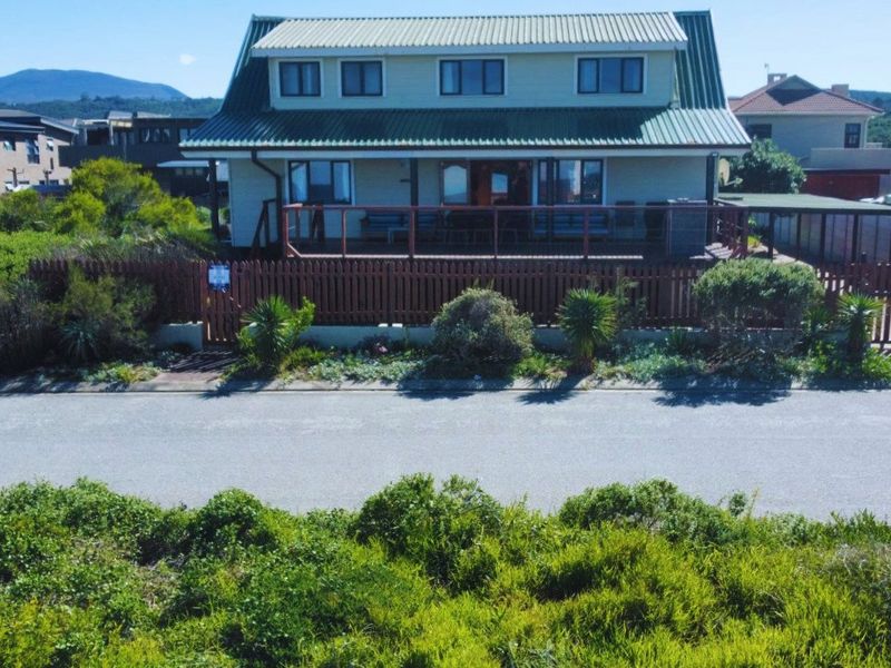 Beachfront holiday home selling at a steal! - Photo 2