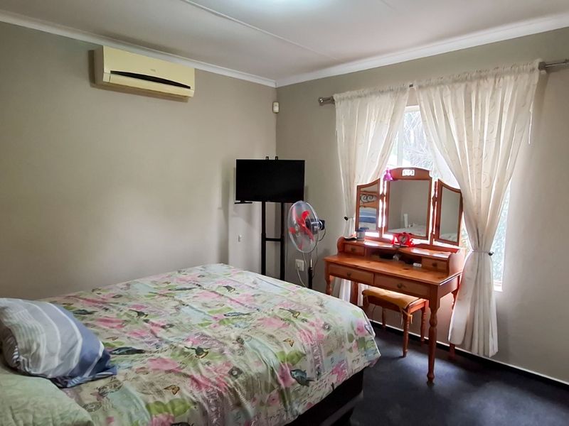 Modern Townhouse Living in Sought-After Allen's Nek - Photo 10