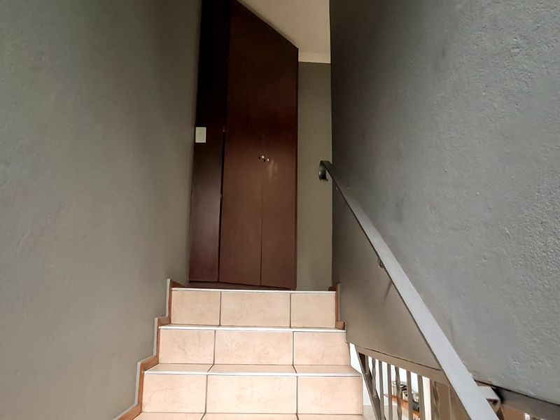 Modern Townhouse Living in Sought-After Allen's Nek - Photo 6