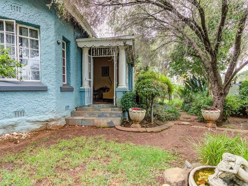 Generous Family Home with Added Income Potential - Photo 2