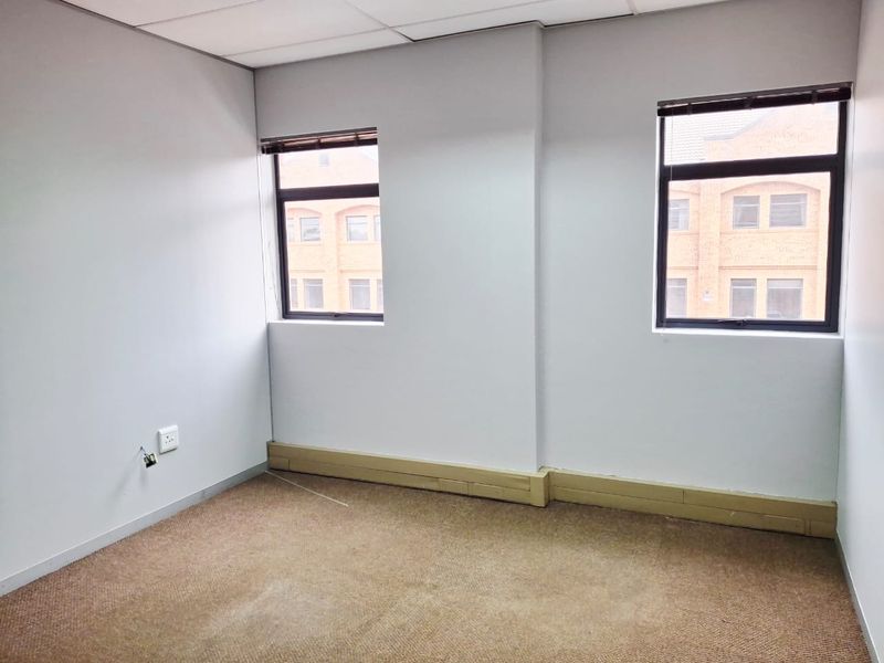 Speak to the on-site agent for all your leasing needs at Boardwalk Office Park!! - Photo 8