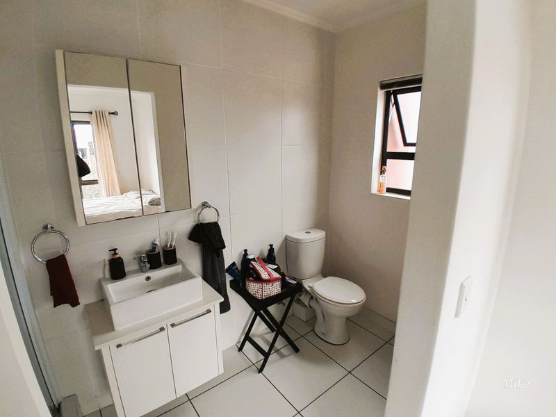 Two Bedroom 2 Bathroom -- Barbeque Downs - 1 June Occupation - Photo 8