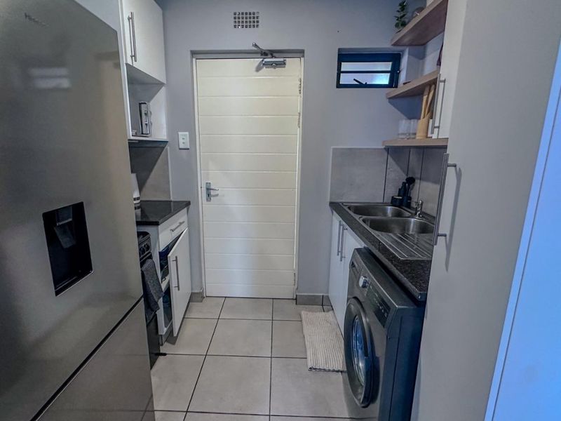 2-Bedroom Apartment for Sale – Sparrows @ Riverside - Photo 9