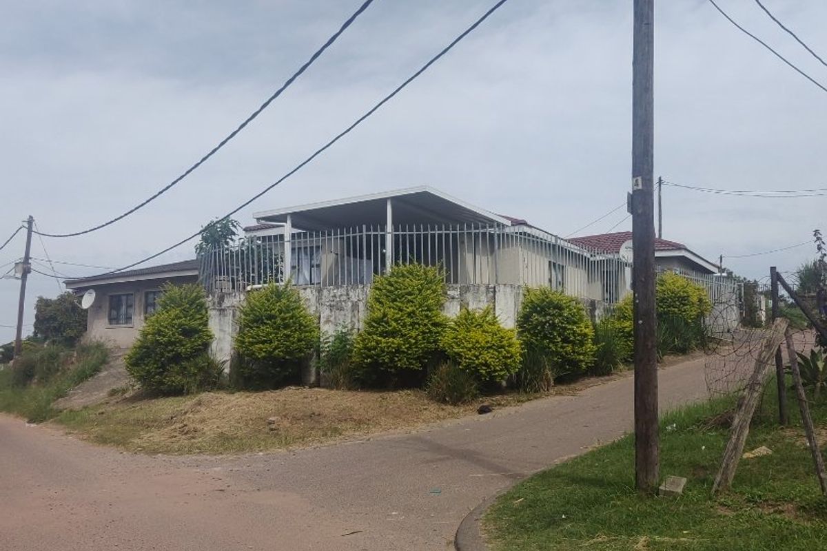 3 bedroom house in Savannah Park  - Photo 2