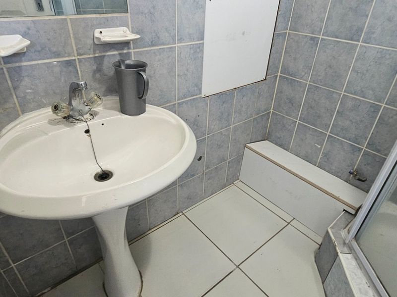 Frontline Apartment | North beach - Photo 10