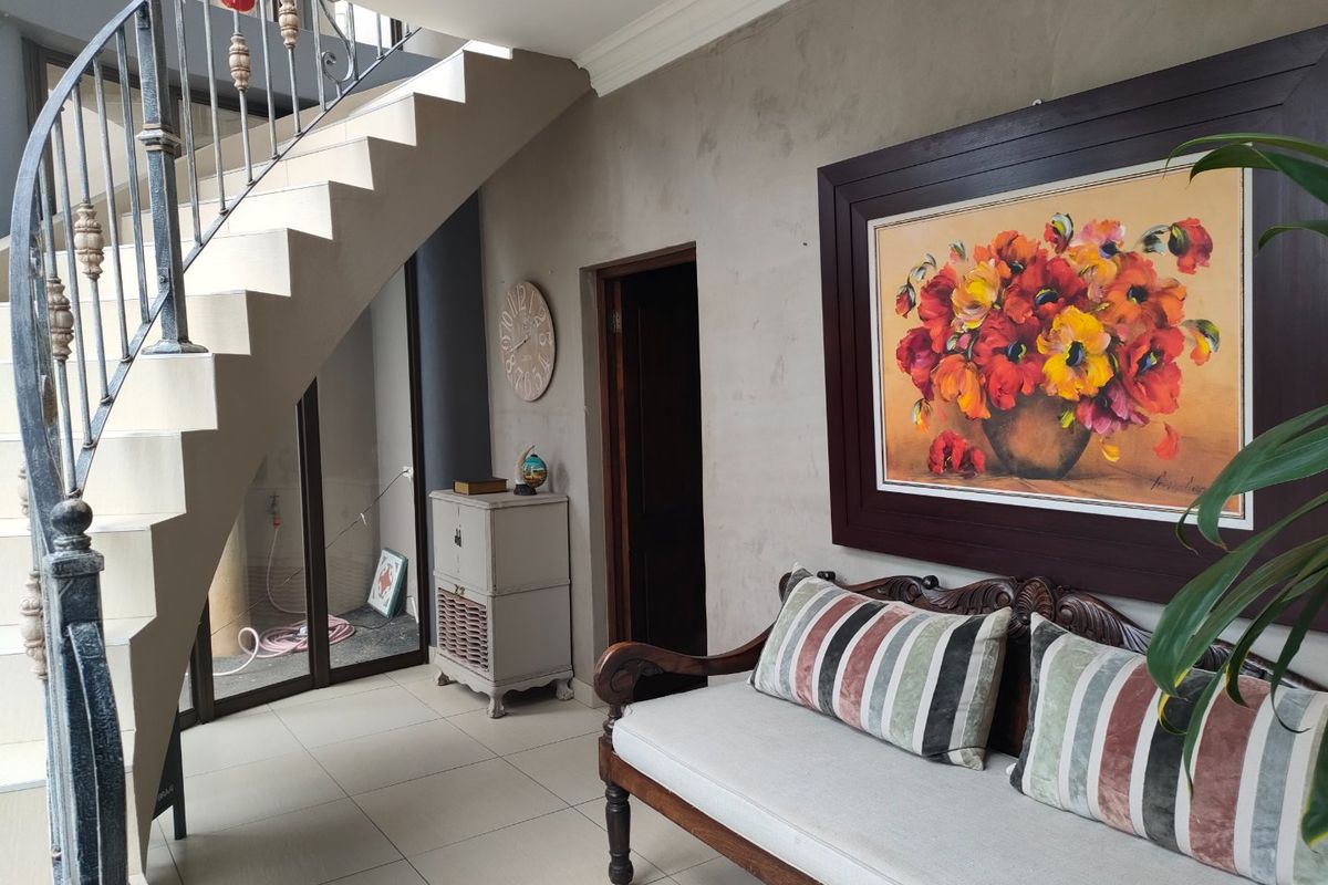 4 Bedroom Multi-level house for sale in Ramsgate - Photo 2