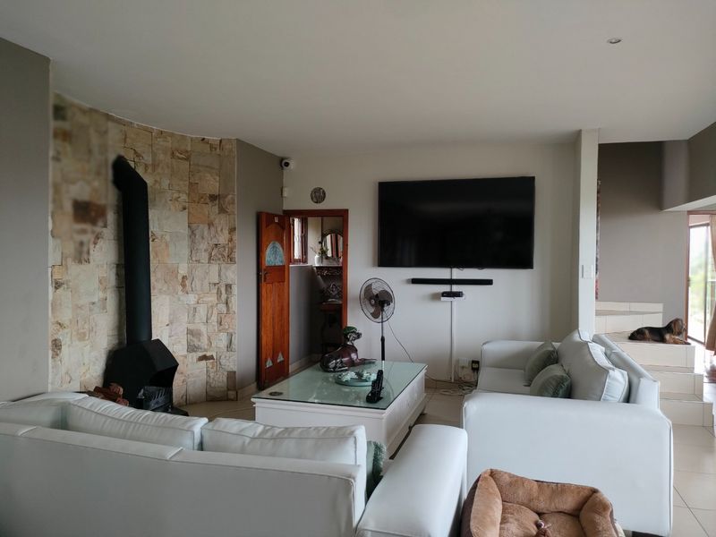 4 Bedroom Multi-level house for sale in Ramsgate - Photo 10