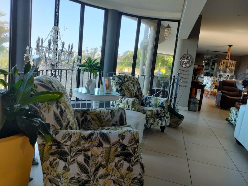 4 Bedroom Multi-level house for sale in Ramsgate - Photo 8