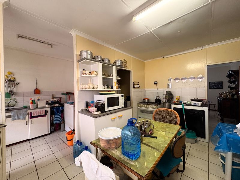 Spacious family home with endless potential in sought-after Flimieda!  - Photo 5