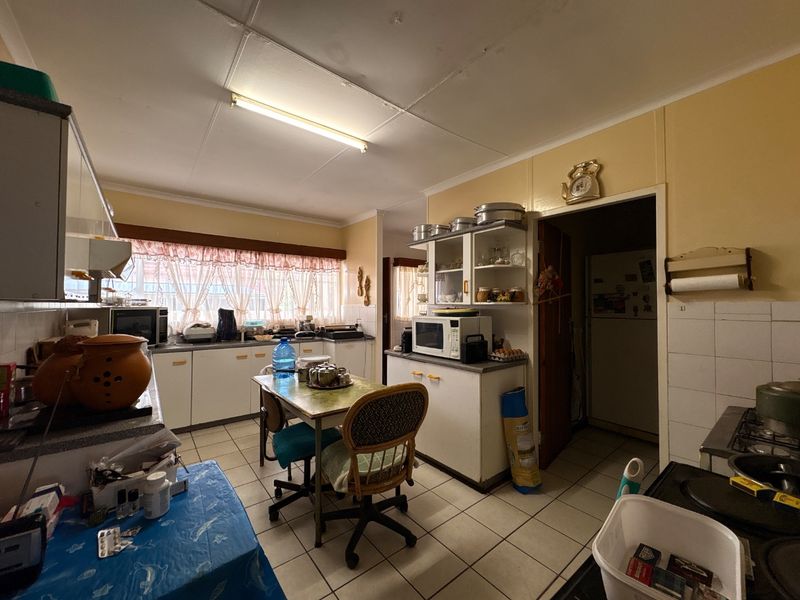 Spacious family home with endless potential in sought-after Flimieda!  - Photo 6