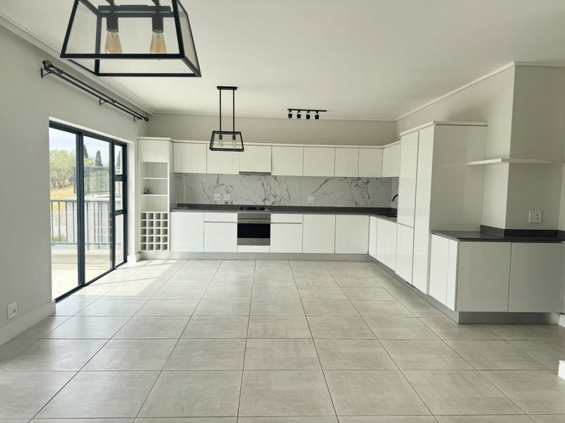 2 bed 2 bath apartment for rent - Photo 3