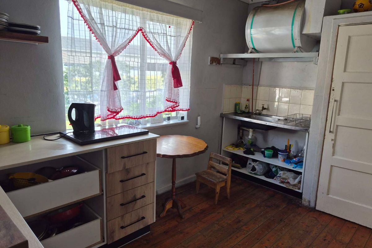 3 bedroom apartment for sale Algoa Park - Photo 5