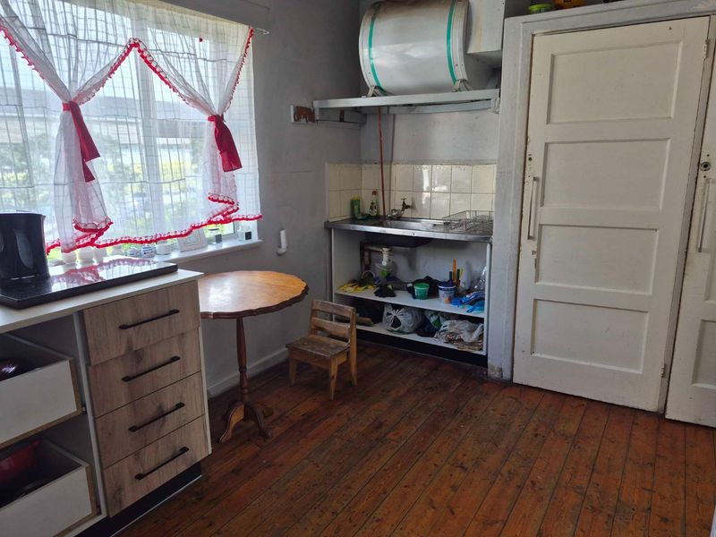 3 bedroom apartment for sale Algoa Park - Photo 4