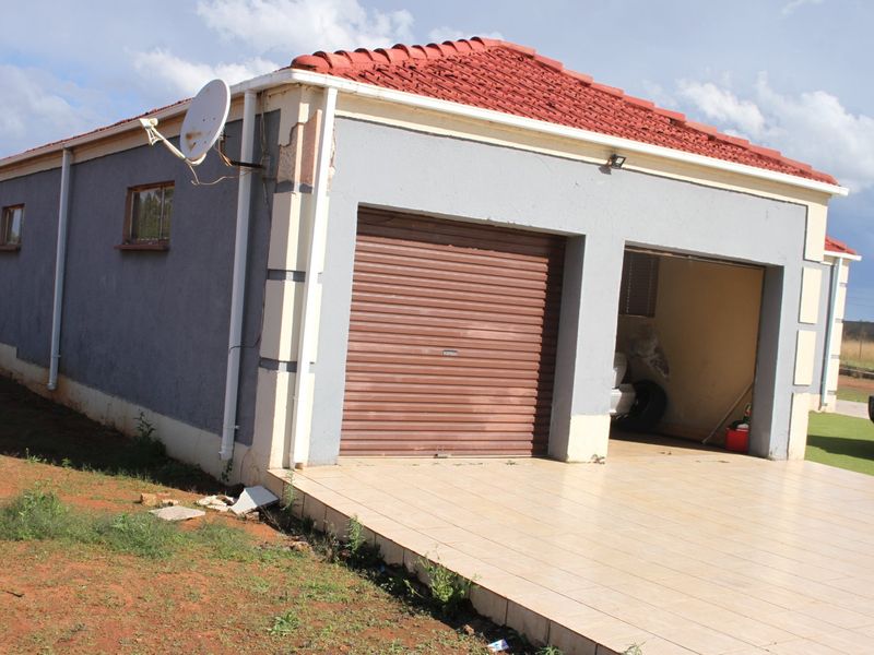 UNIQUE VERSATILE PLOT @ 20 284 SQUARE METER - Photo 3