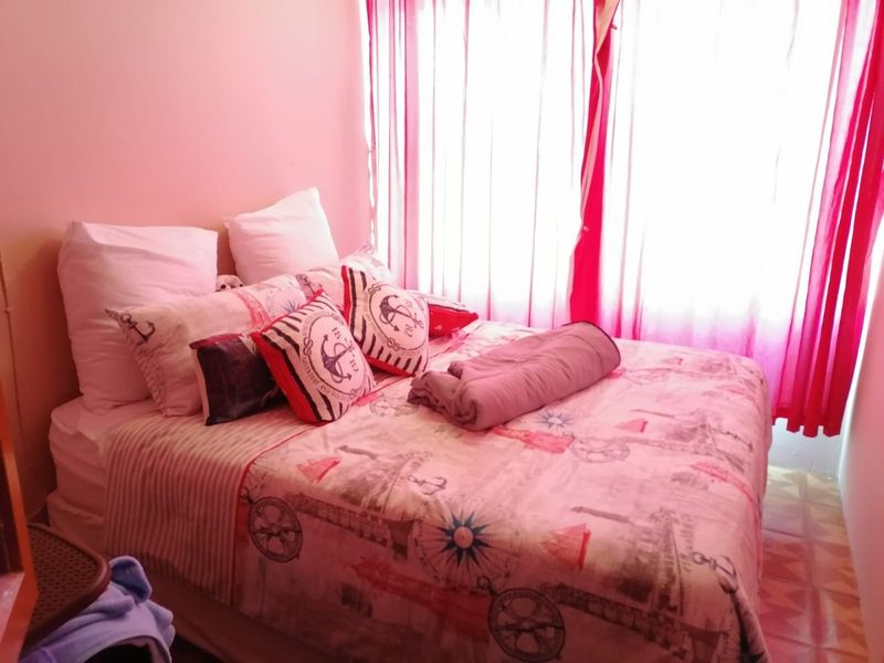 1,5 Bedrooms, 1 Bathroom Apartment To Let In South beach, Durban - Photo 6