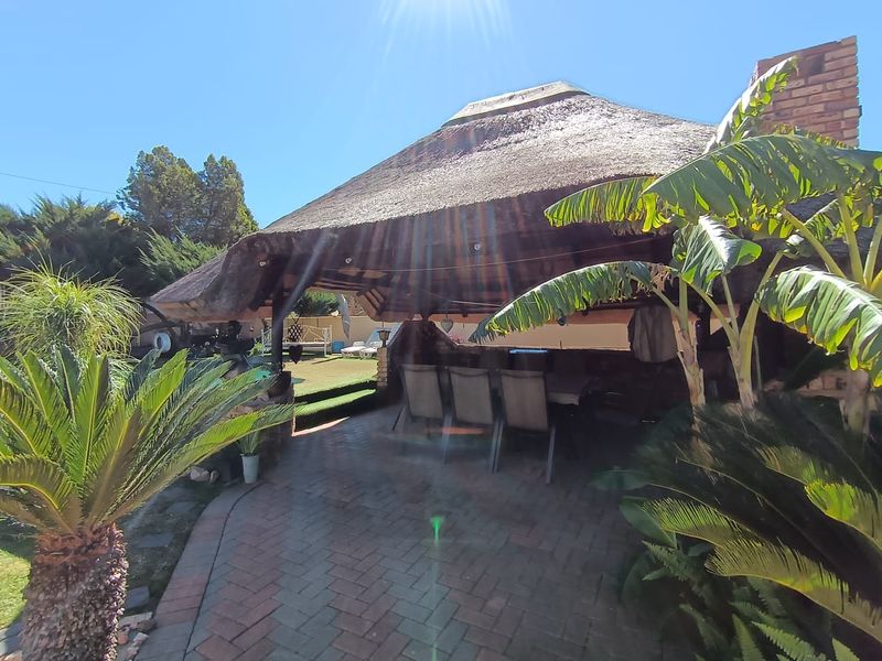 Beautiful 3 Bedroom house for sale in Meiringspark - Photo 3