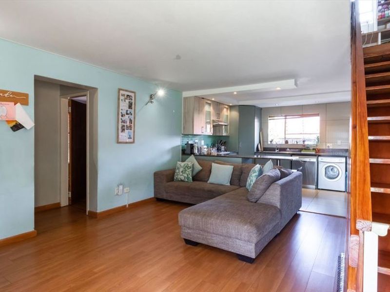 Modern Luxury Awaits   - Photo 9