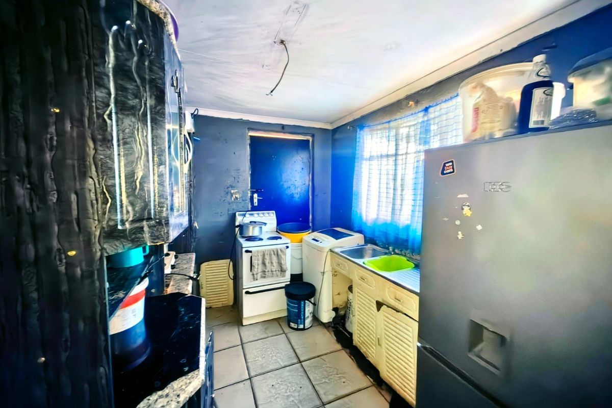 House for SALE - Photo 4