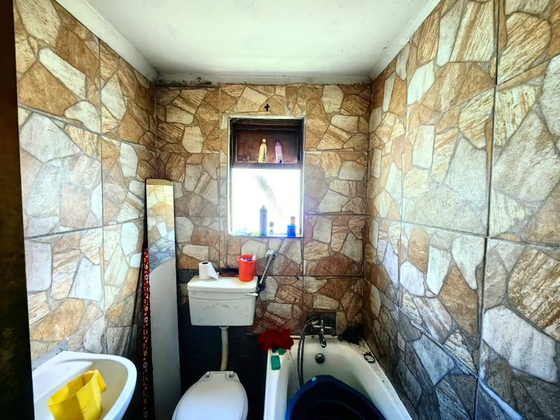 House for SALE - Photo 6