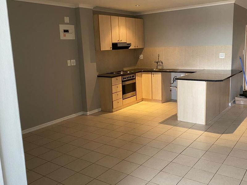 1 BED in secure Complex, Wynberg - Photo 2