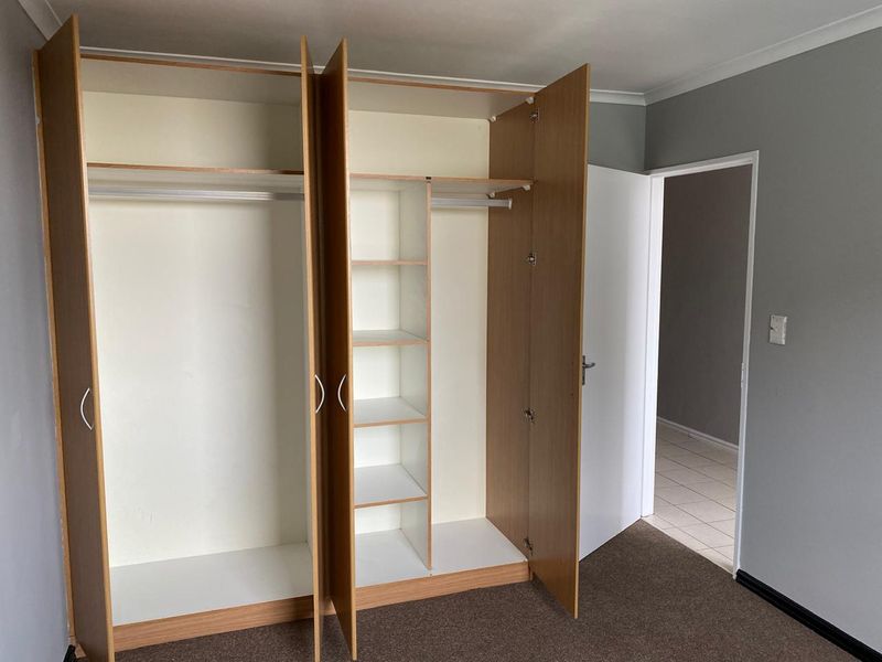 1 BED in secure Complex, Wynberg - Photo 4