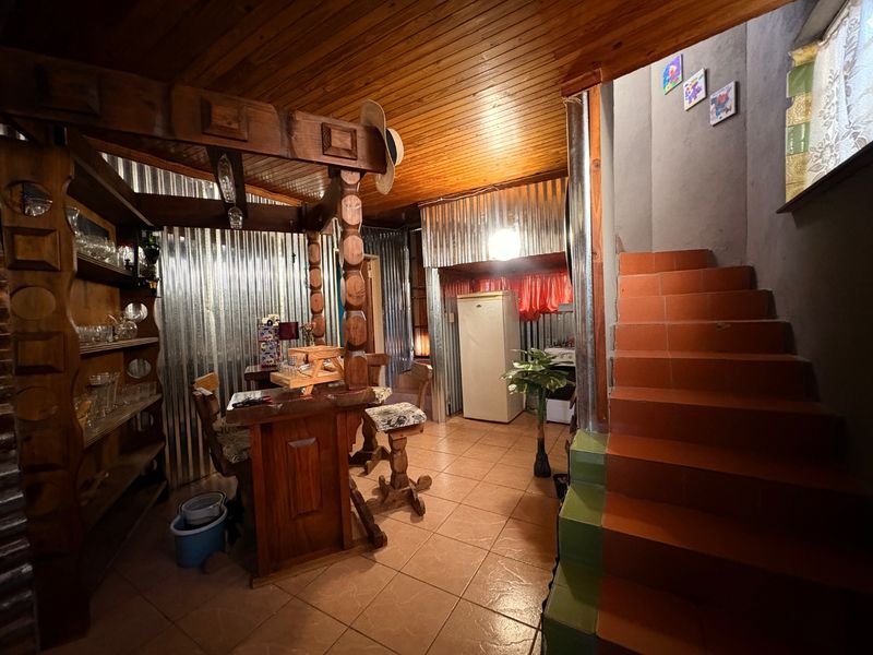 Spacious Double-Storey Home with Pool in Elandia – Room for the Whole Family - Photo 8