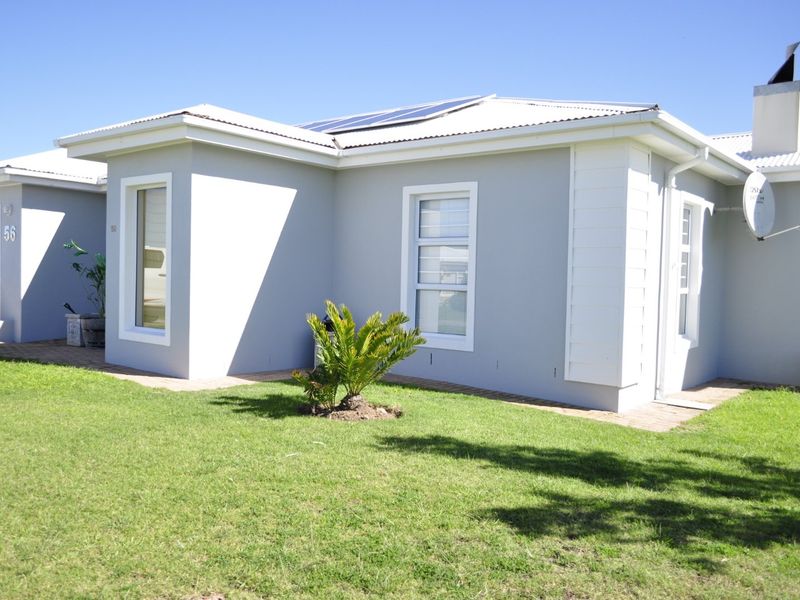 Secure, Effortless Living Meets Off-Grid Freedom in Relaxed Jeffreys Bay - Photo 2