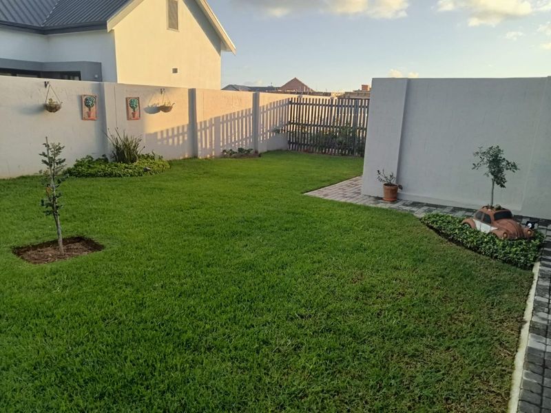 Le Grand Estate : Where Panoramic Vistas Meet Luxe Living - Photo 4