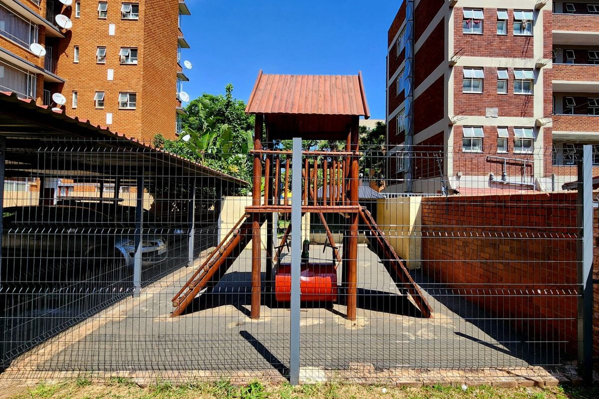 One bedroom Apartment for Sale - Park Villa - Photo 2