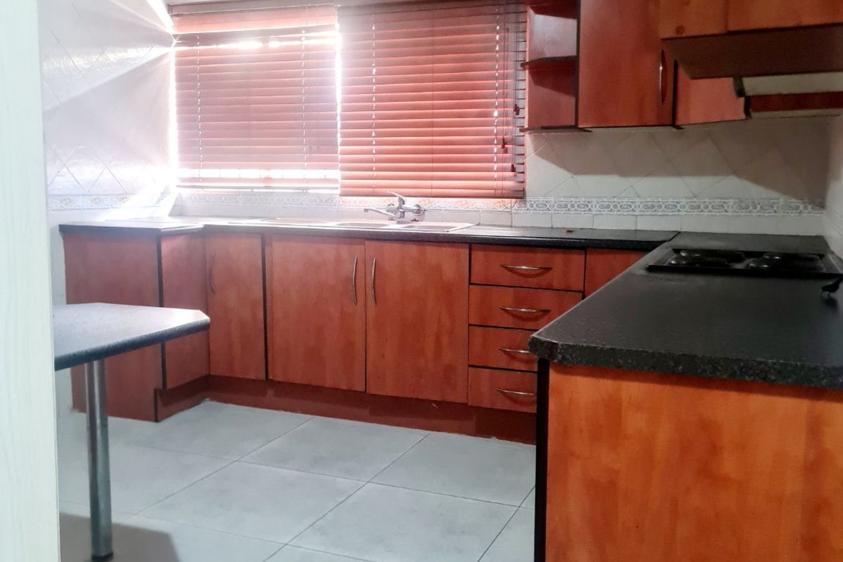 Charming 3 Bedroom Home in Sharpeville for Rent - Photo 3