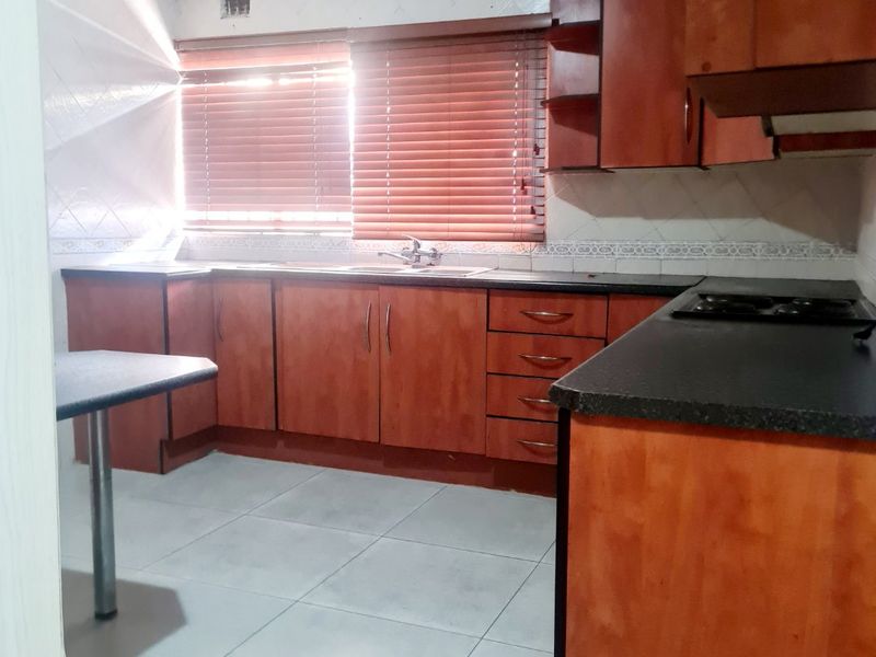 Charming 3 Bedroom Home in Sharpeville for Rent - Photo 3