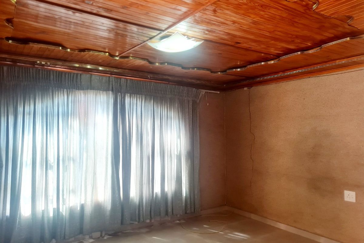 Charming 3 Bedroom Home in Sharpeville for Rent - Photo 5